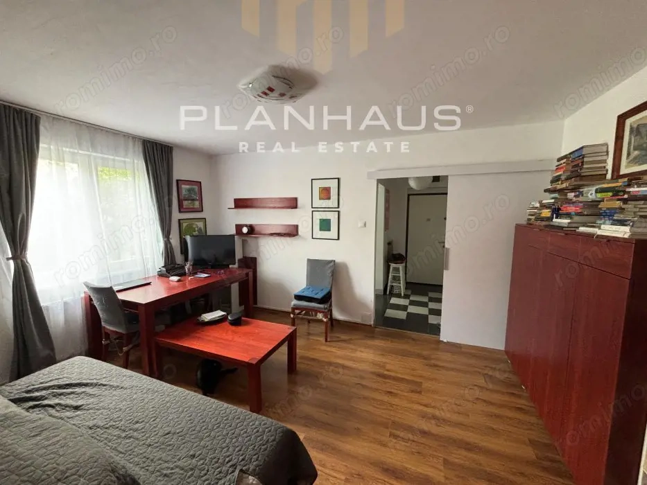 Apartament 2 camere – et. 1, str. Victor Babeș, zona TBC