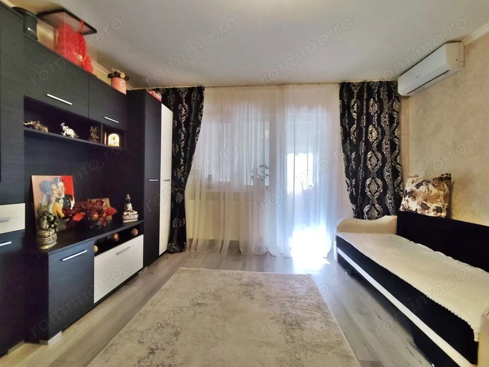 Apartament 2 camere, 51 mp, parcare, zona Nufarul, Oradea - vanzare