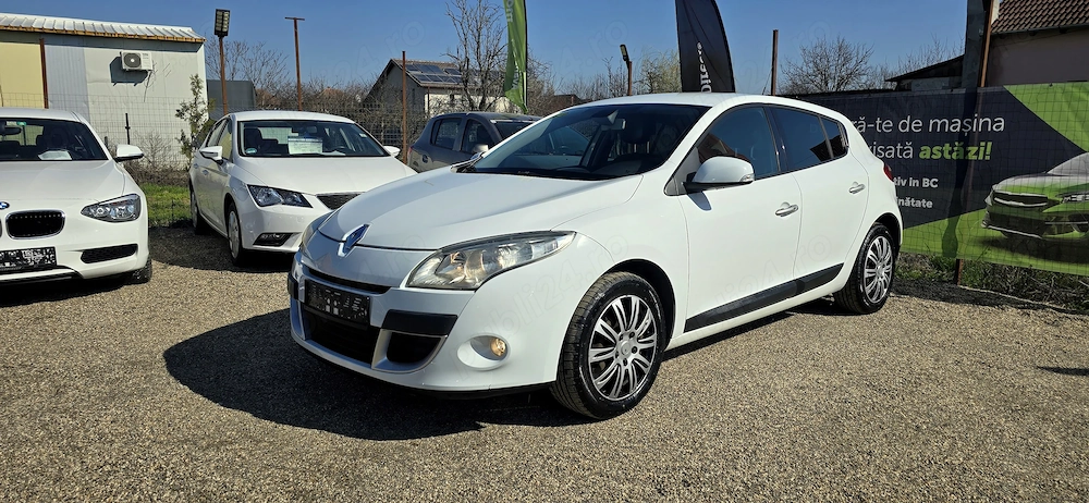 Renault Megane an 2010 motor 1400 cm3 benzina euro 5 toate schimburile la zi Garantie 