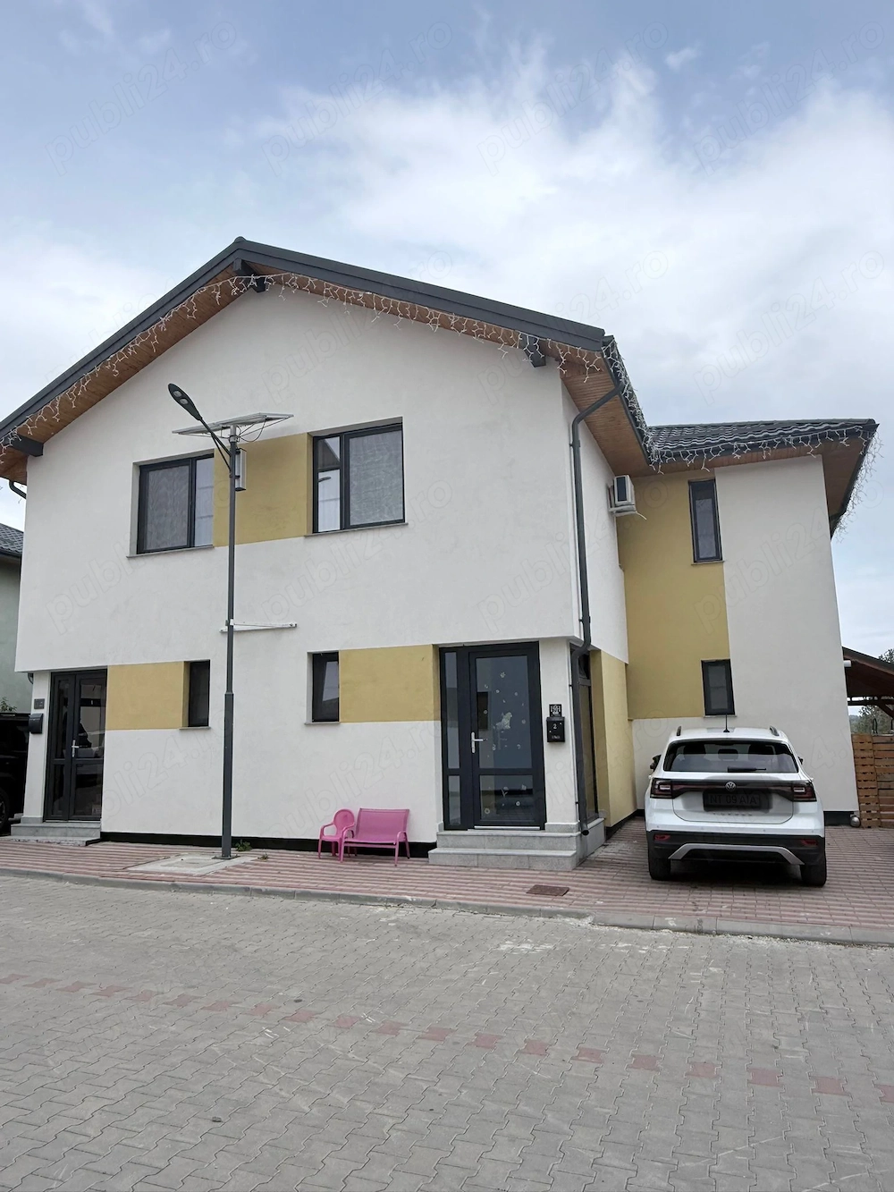 Casa duplex de vanzare