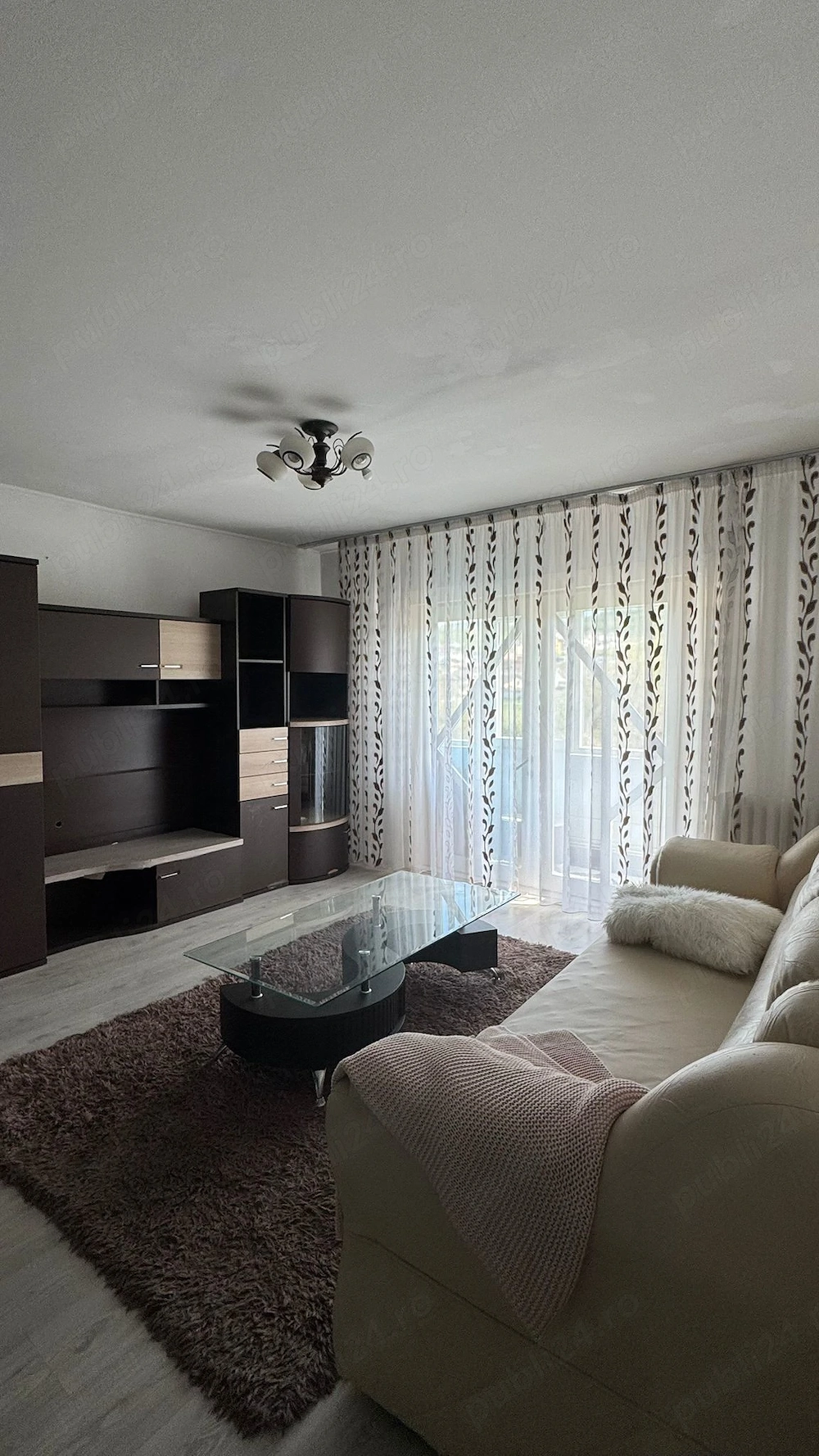 Apartament 3 camere, izolat termic exterior, 2 balcoane, mobilat