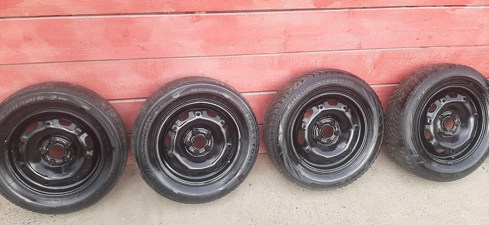  4 Jante tablă R14 165/70 81T M+S + capace + rezervă 