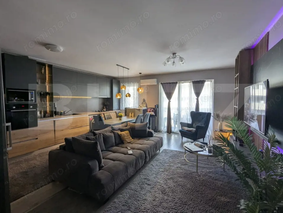 Apartament 2 camere, ultrafinisat, 55 mp, balcon 16 mp, Grand Park