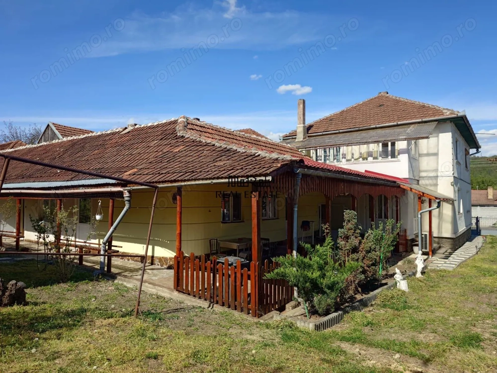 Casa si Teren Brad la drum european