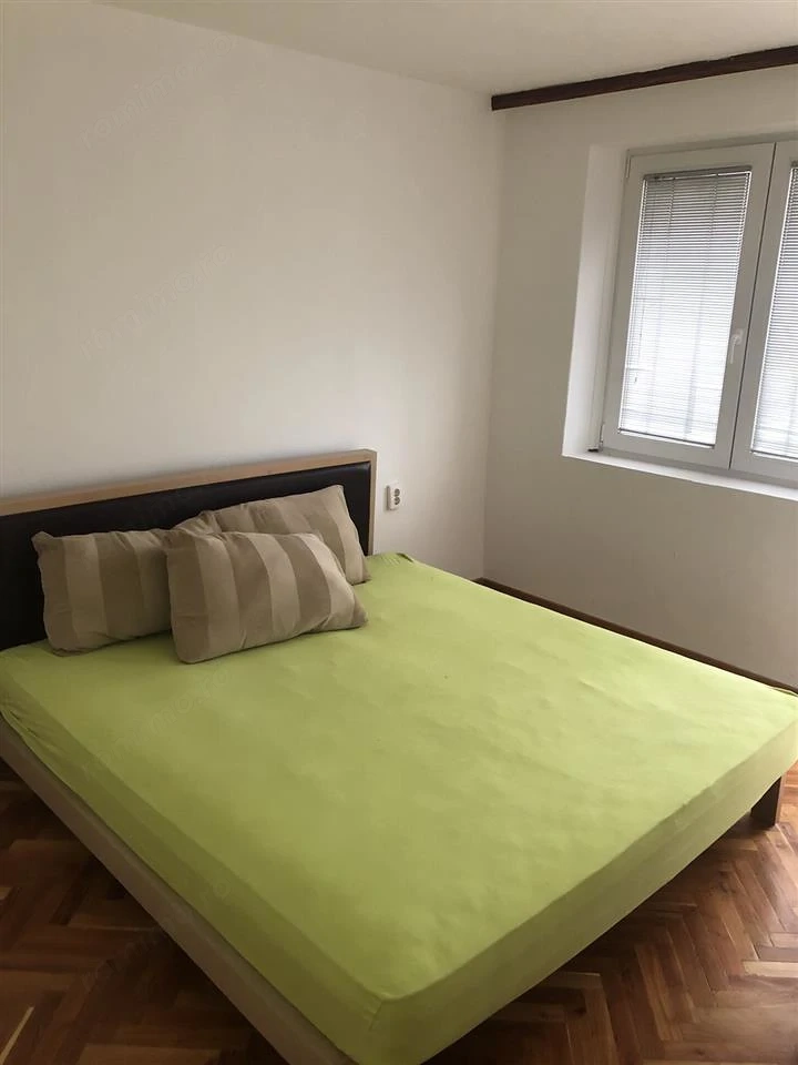 Garsoniera de inchiriat in zona  Andronache