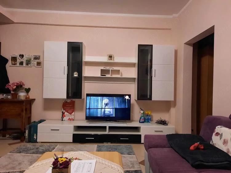 Giroc. Aproape de Hotel IQ. Etaj 2!