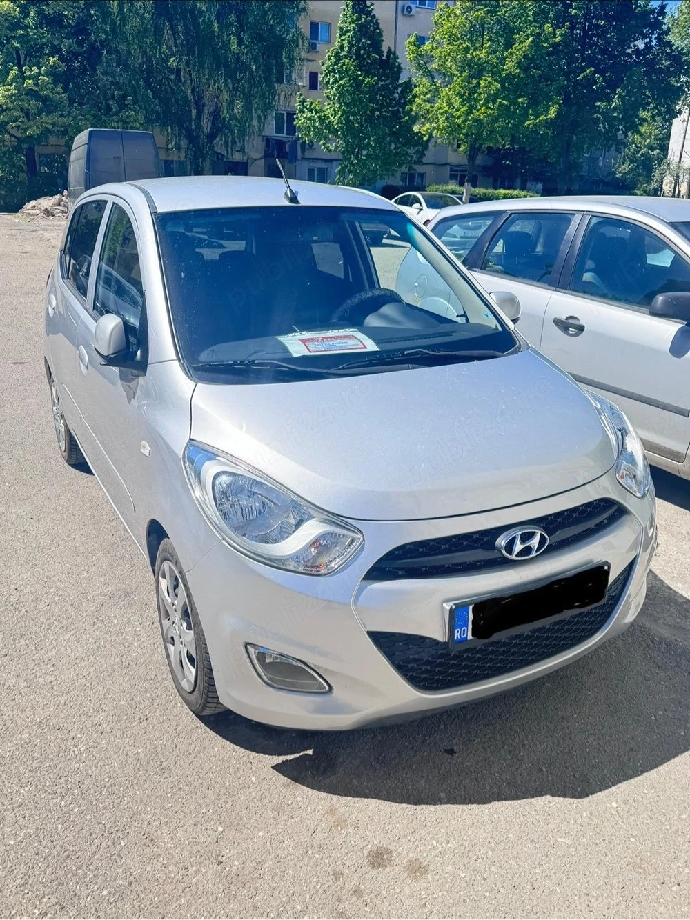 Vand Hyundai i 10, anul 2011, 74000 km, inmatriculata 