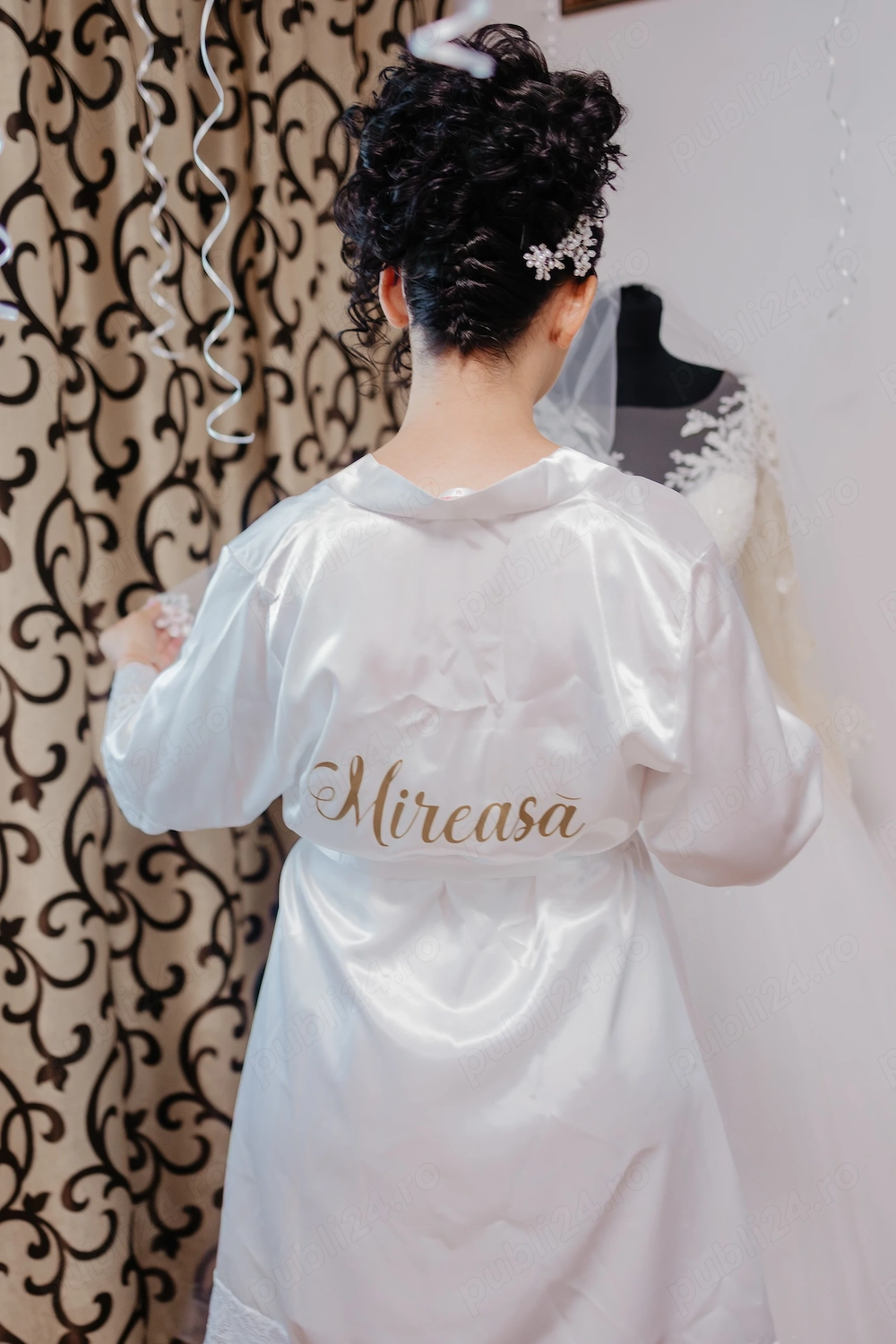 Rochie de mireasă cu mâneci 