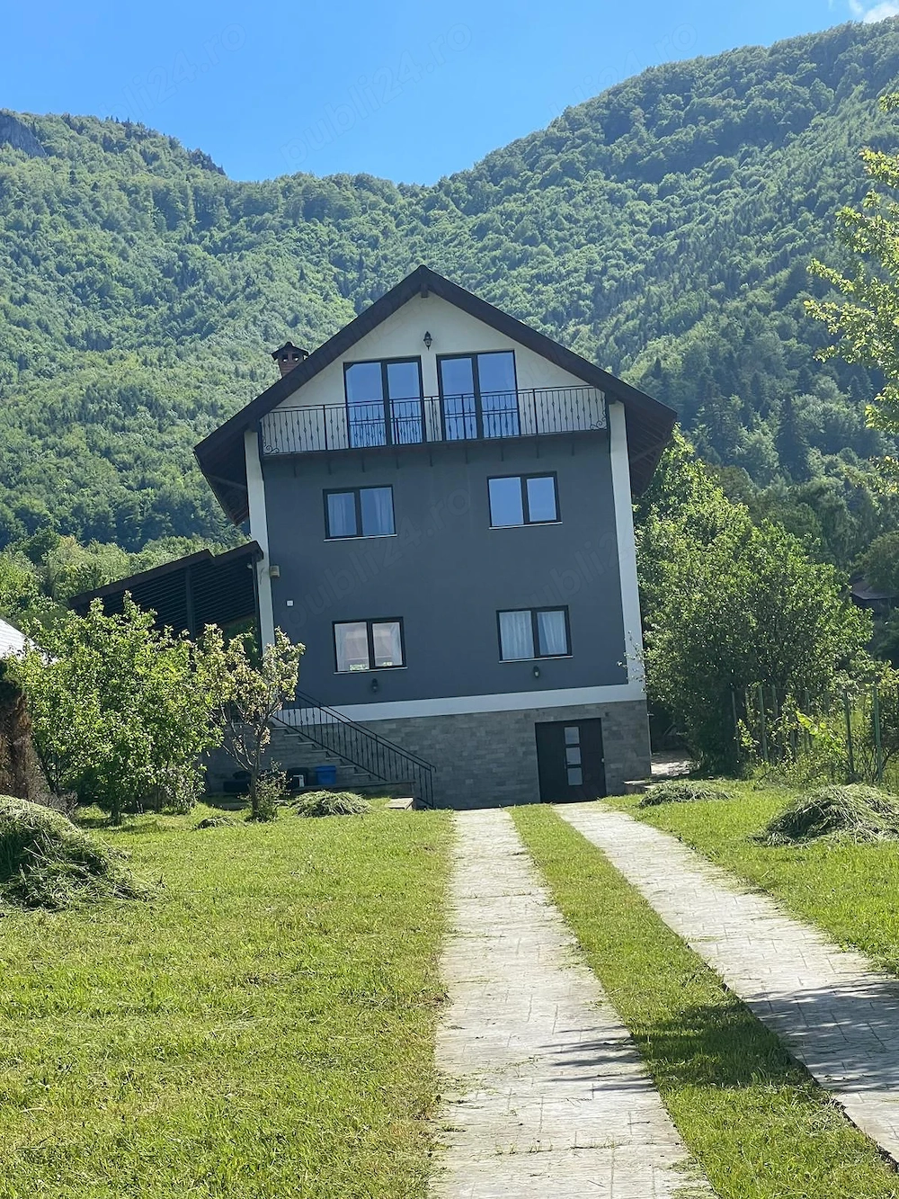 Vila de închiriat - relaxare aproape de Bran