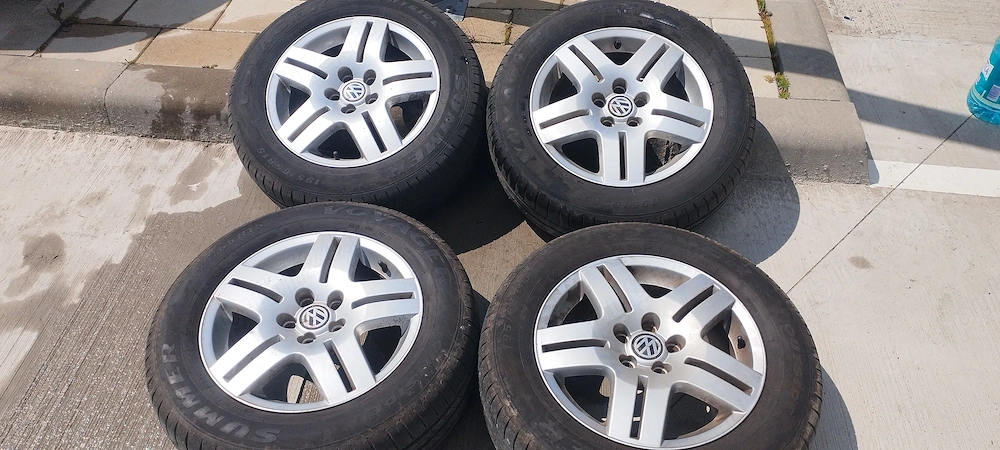 Jante R15+cauciucuri Prindere 5×112