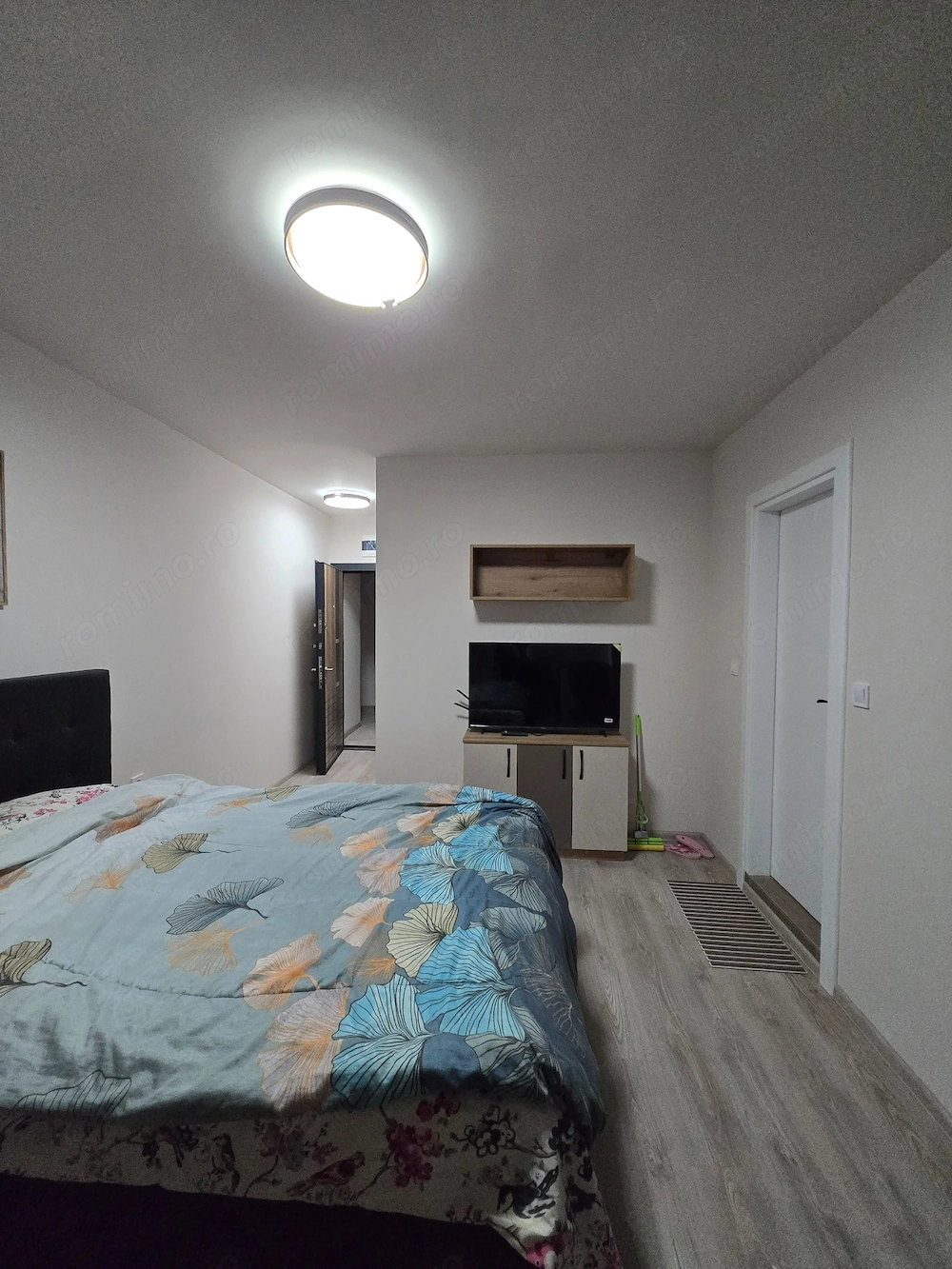 Garsoniera de inchiriat in zona Politehnica
