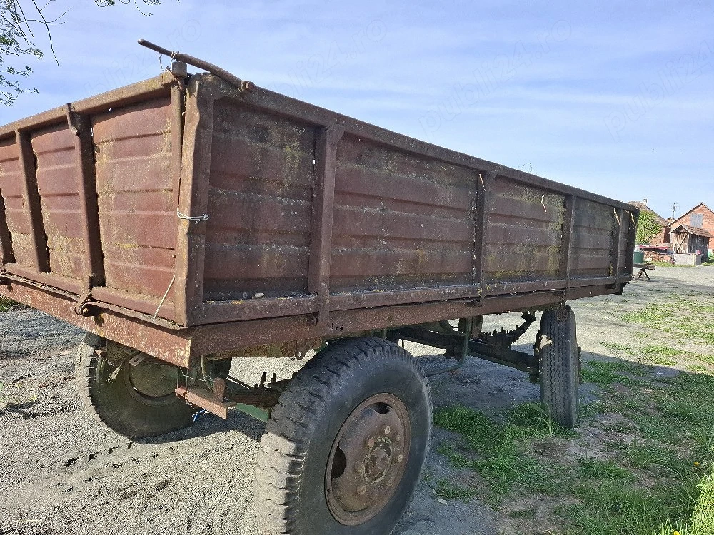 Vând remorca RM2 basculabilă