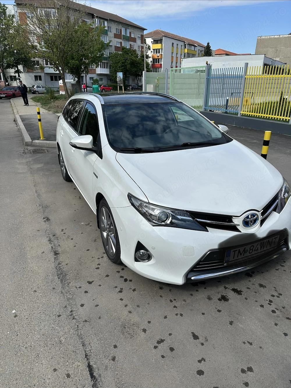 Toyota Auris hibrid 2013 alb perlat 200000 km Timișoara 
