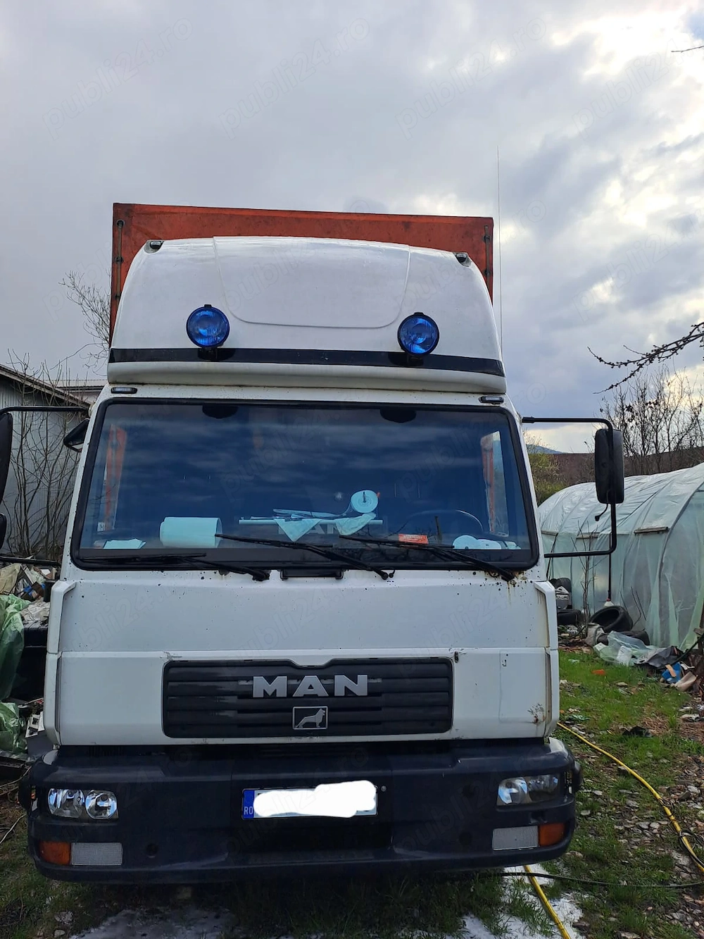 Camion 7,5 cu prelata