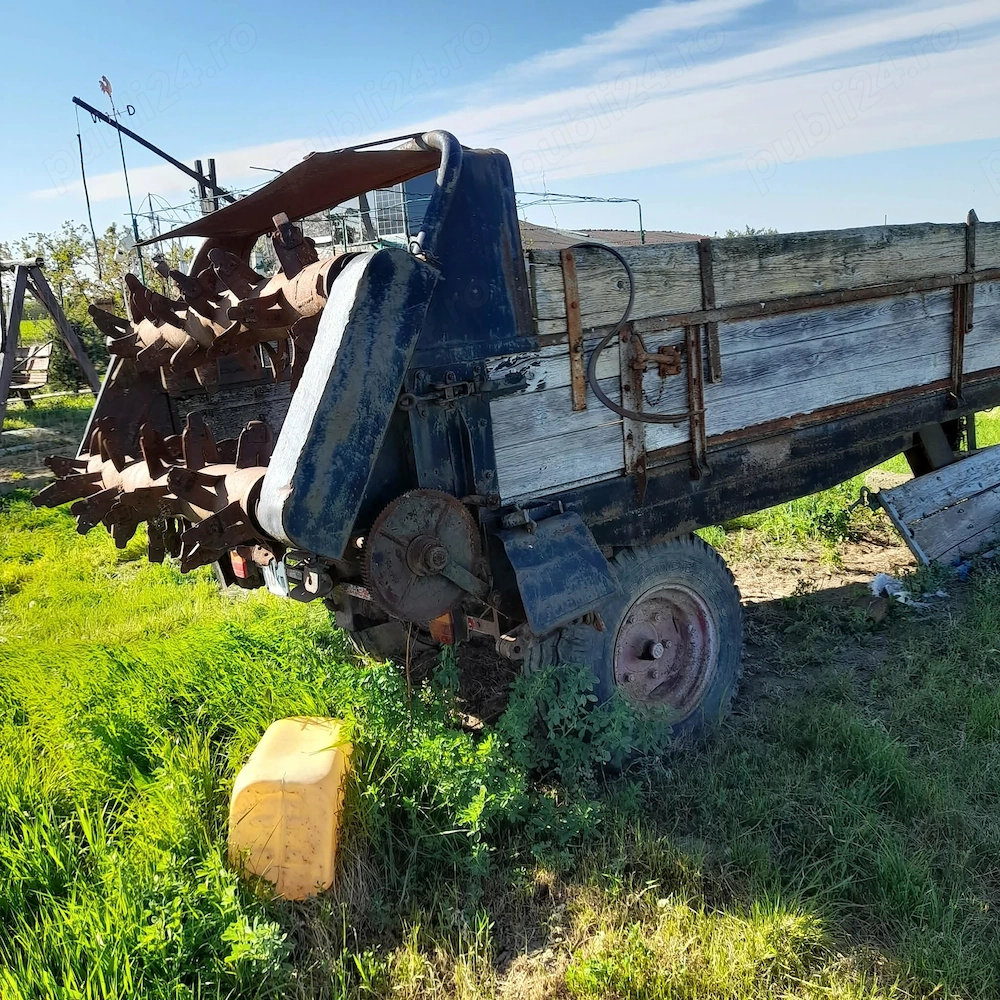 Remorcă de împrăștiat 