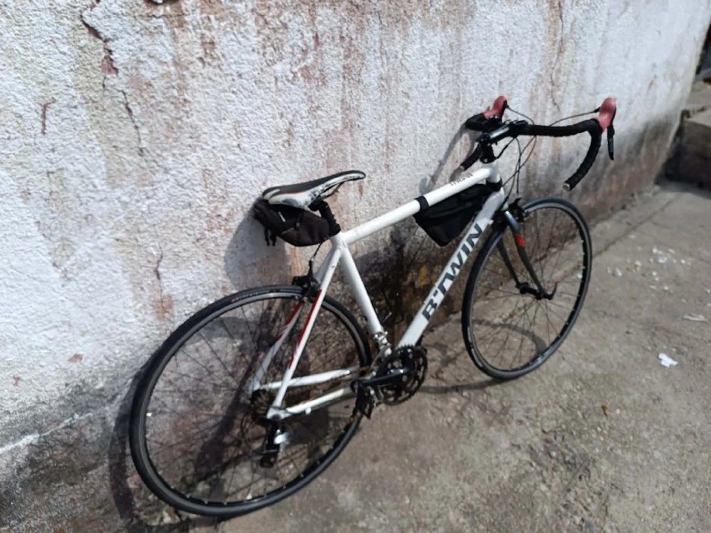 Bicicleta de vânzare 1950 lei negociabil  pentru mai multe detalii sunat la Nr de telefon