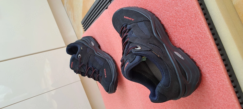 Adidasi din piele naturala LOWA Goretex 37.5-38