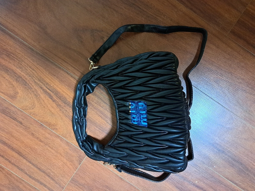 Geanta moderna pt femei!