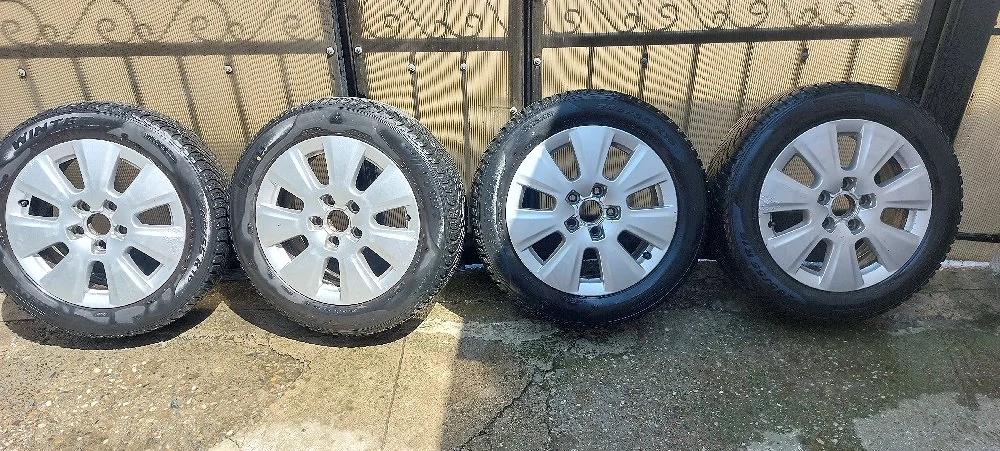 Roți originale audi ,,etc,205 55 16 iarnă 