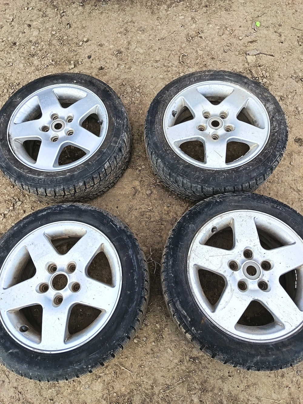 Vând jante cauciucuri in stare buna 