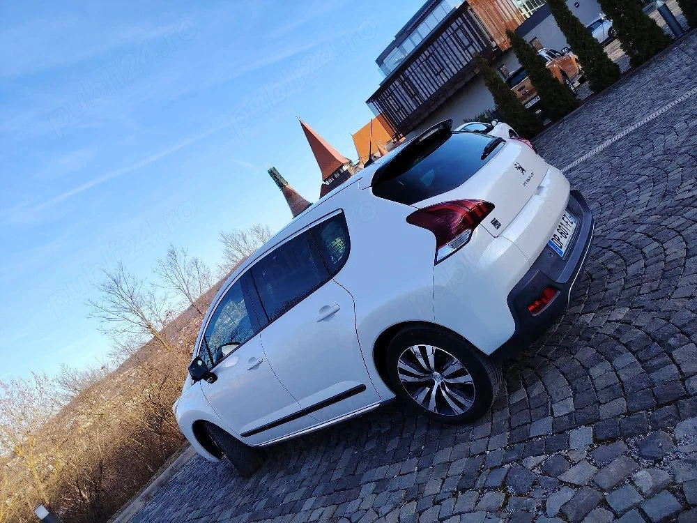 Peugeot 3008 Hybrid4 2.0 HDi  Automat 4x4