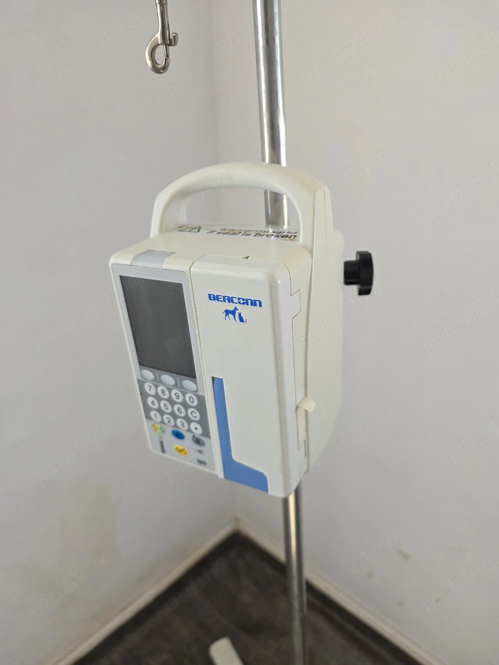 Aparat  pompa de perfuzie uz veterinar Beacon -aproape nou