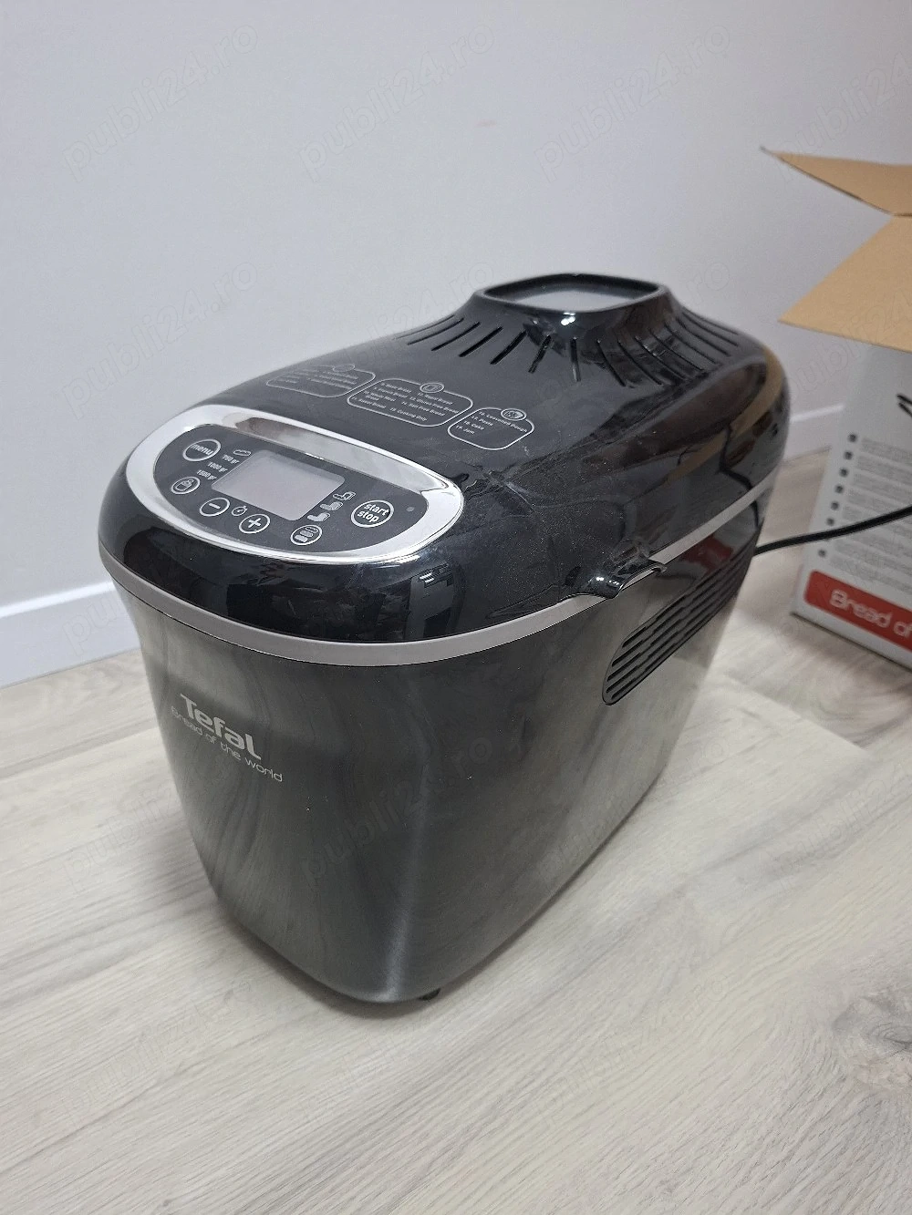 Masina de paine Tefal
