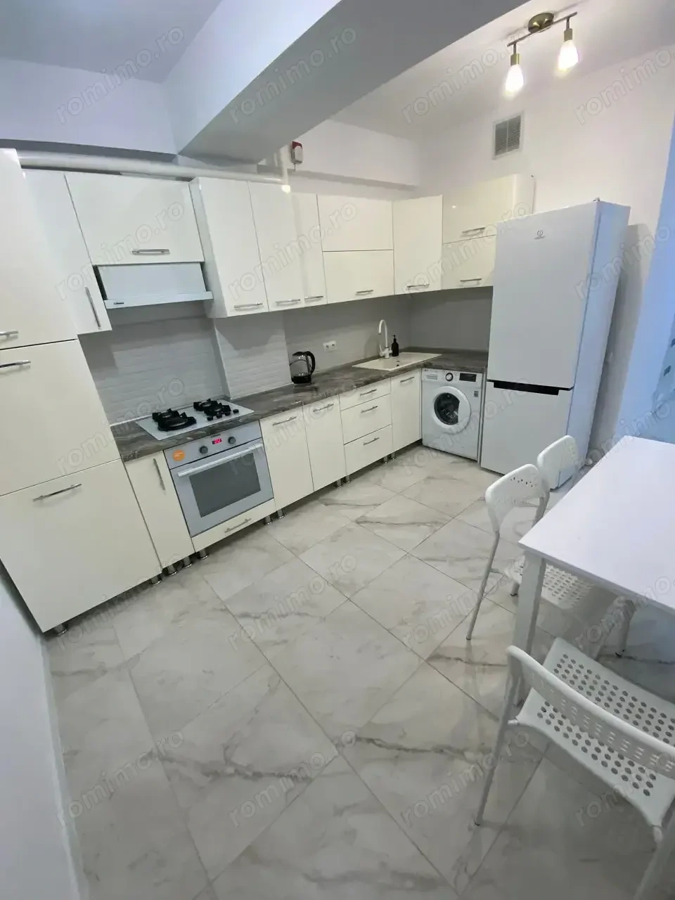 De inchiriat apartament 1 camera in zona Torontalului 