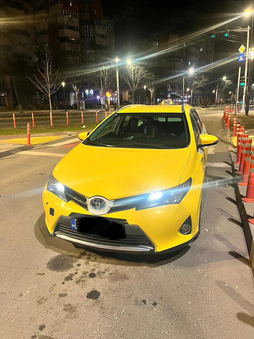 Vand Toyota Auris  taxi cu licența sau fara