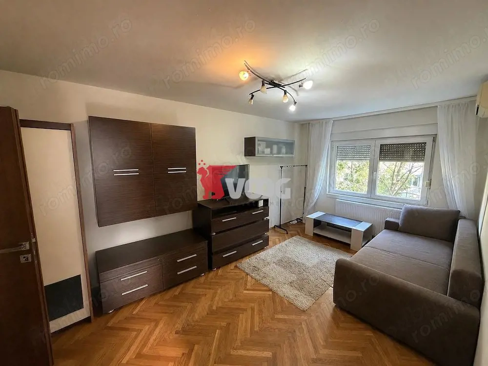 Apartament 3 camere decomandat 67 mp  Olimpia