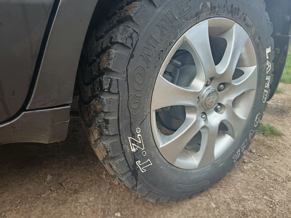 235 60 16 de teren4x4