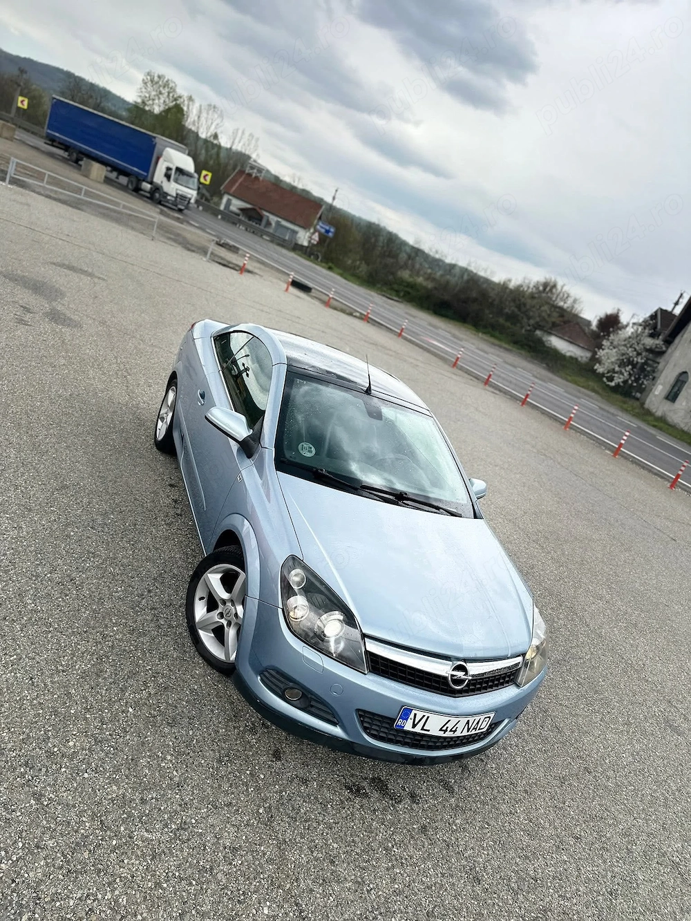Vând opel astra