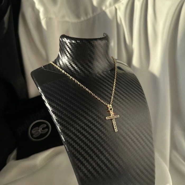 Colier simplu Unisex cu cruce otel inoxidabil