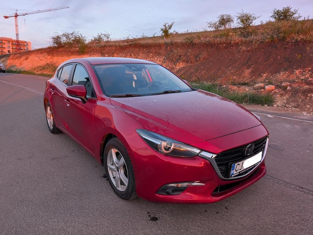 Mazda 3 2.0 Skyactiv 120CP REVOLUTION