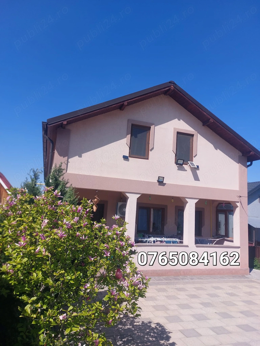 Vând casa in Caracal Str.Targul Nou, 120 mp construcție (2 camere , living + dressing)+foisor