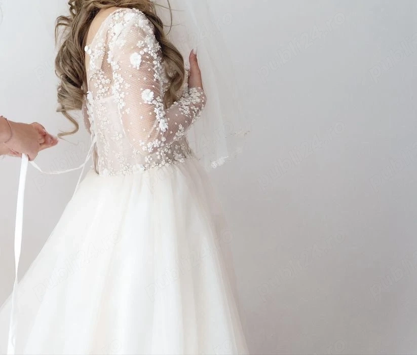Rochie de mireasă cu trenă