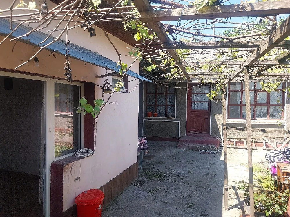 casă plus curte 