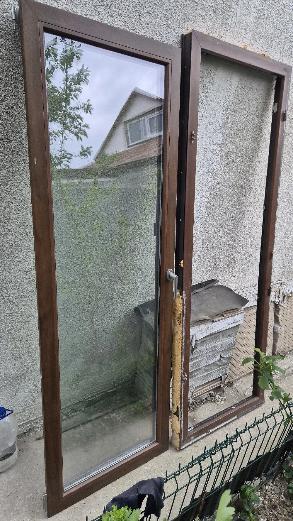 Ușa QFort tripan termopan PVC tâmplărie culoare nuc