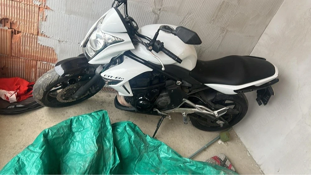 Kawasaki er6n 2011
