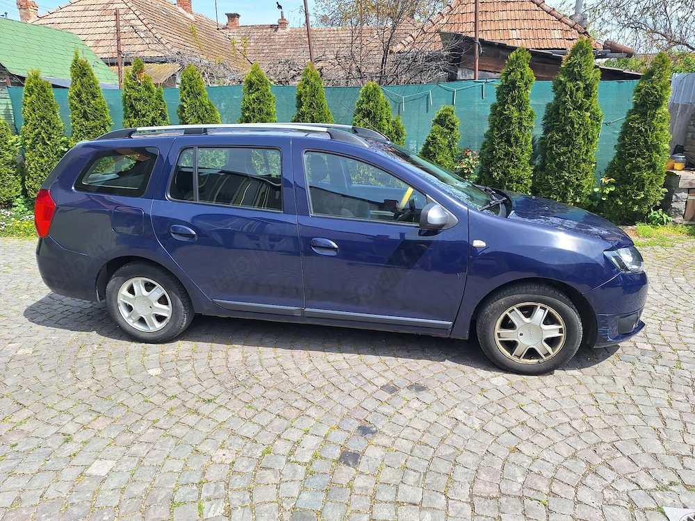 Vând Dacia Logan MCV 2015