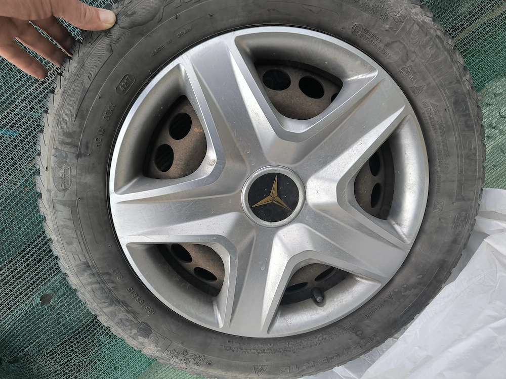 185 65 r15 si jante de Mercedes 