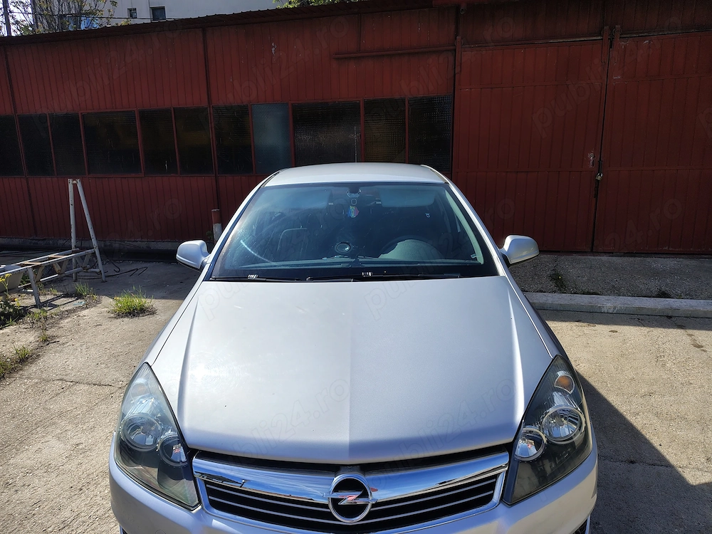 Opel Astra H  cu GPL, 120mii km reali, AC și pilot automat