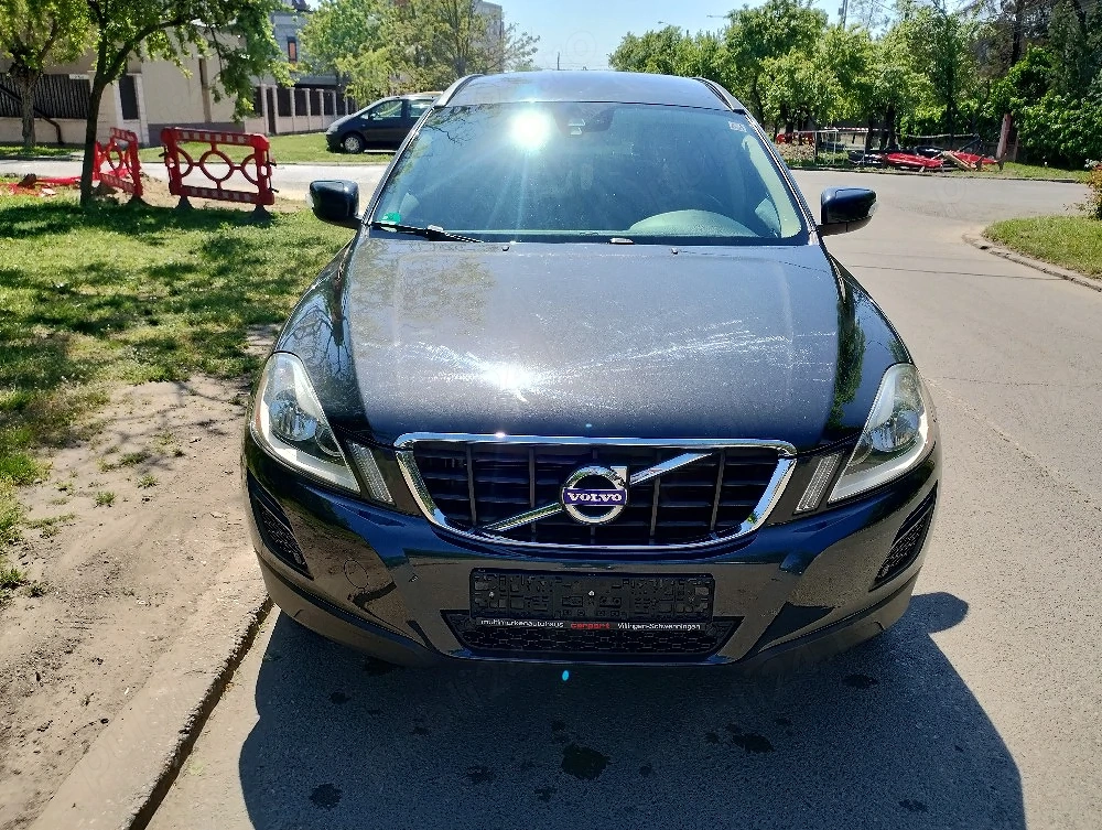 Volvo XC60 2,0 Diesel  163 CP,An 2012 , Cutie Manuală 6 Viteze, Climatronic, Impecabila 