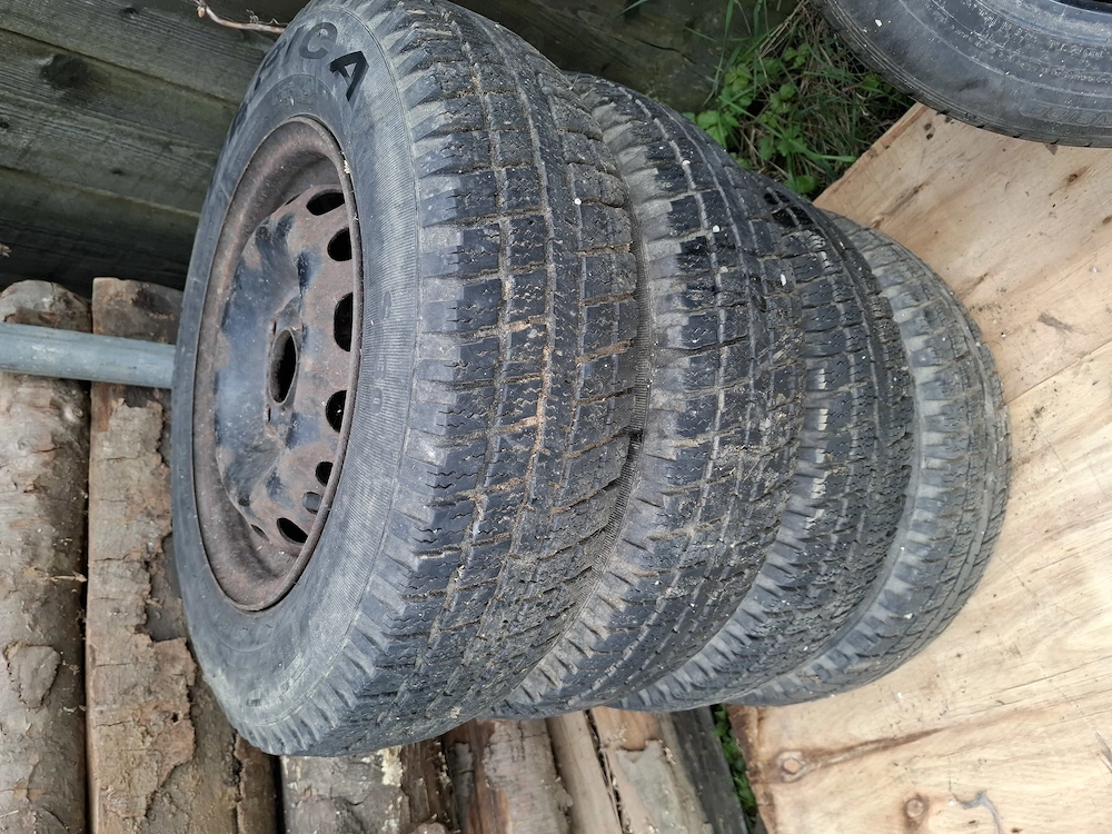 Anvelope cu jante 155/80 R13
