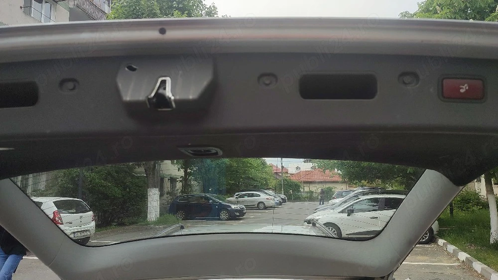 Mercedes Benz E benzina