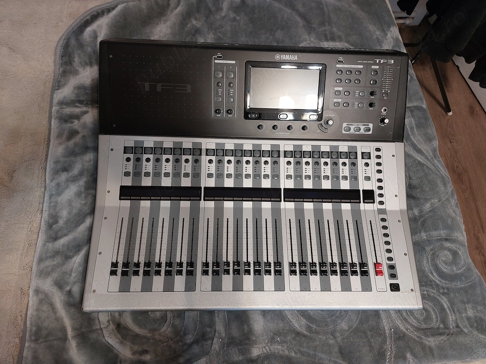 De vânzare mixer digital Yamaha TF3