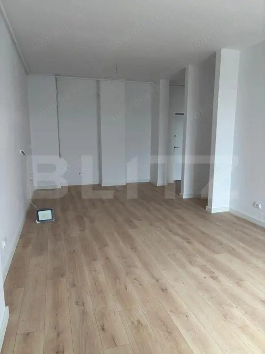 Apartament 2 camere, 49 mp, finisat, etaj intermediar, garaj, zona Vivo
