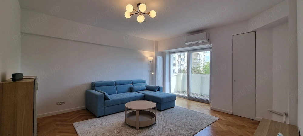 Inchiriez ap. doua camere Pta. Unirii (2 min metrou)