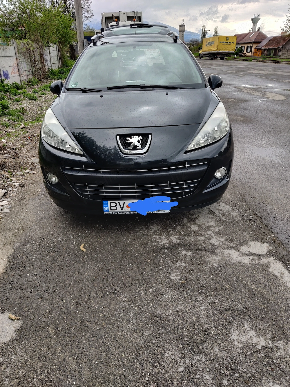 Vând schimb Peugeot 207 SW