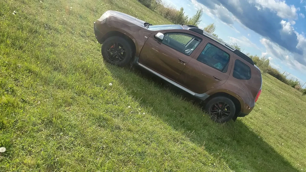 Dacia Duster 4 4 din 2011 luna10